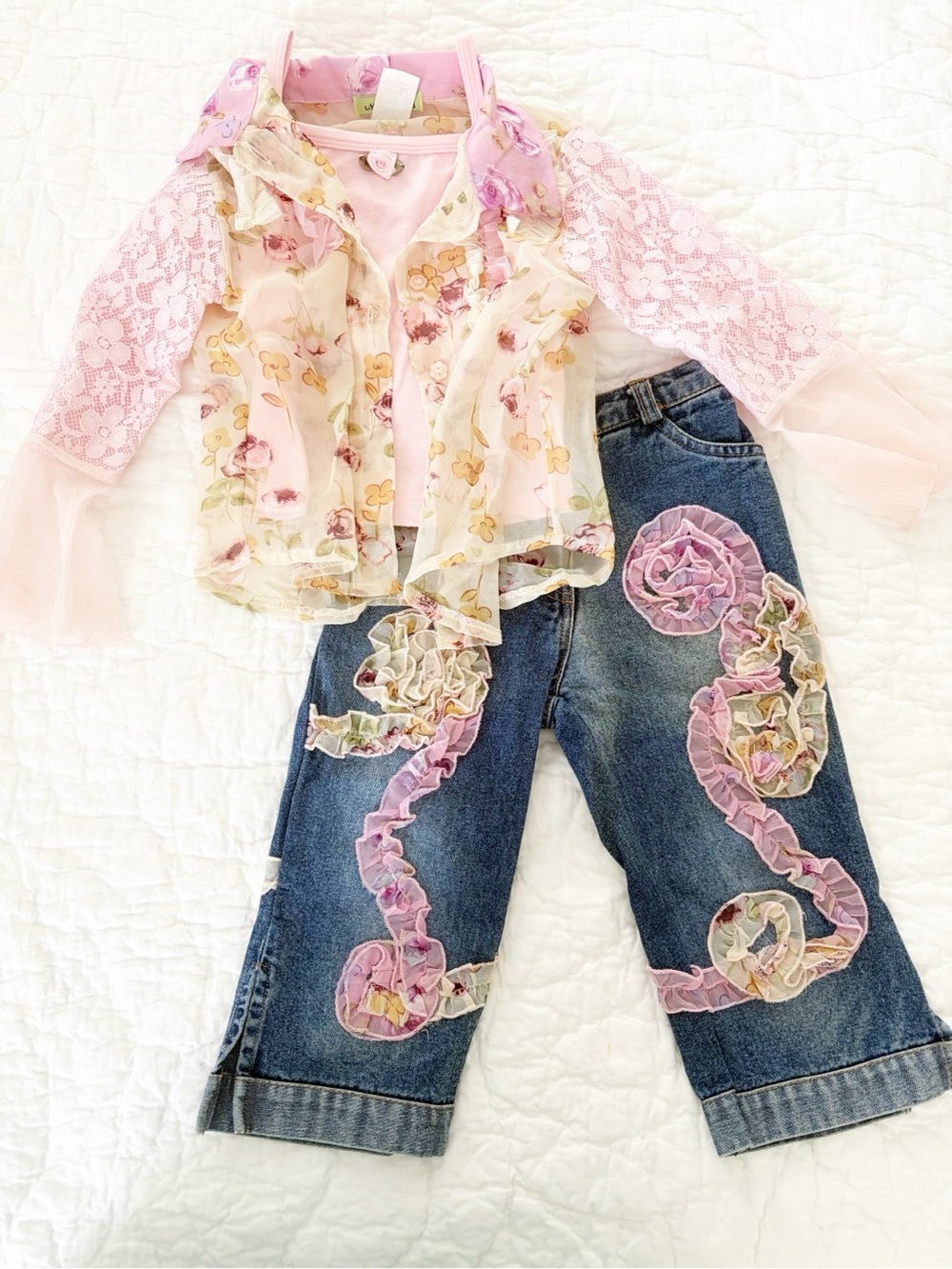 Little Mass girls 4/5 Pink Floral Blouse and Embroidered Denim Set